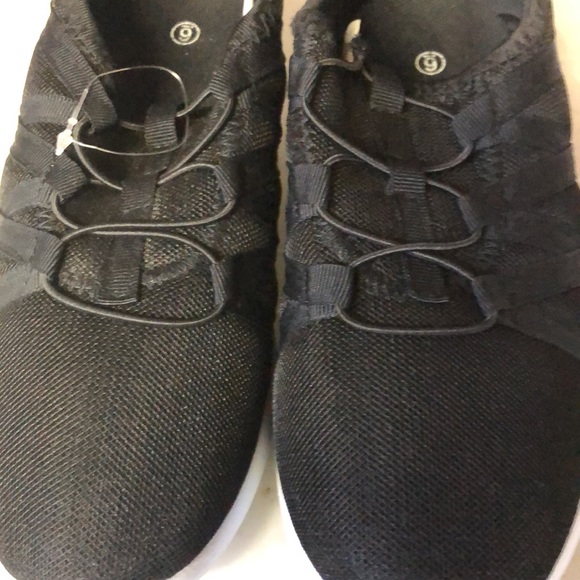 Ladies zone problem slip on black sneakers sz6 new - Picture 4 of 6